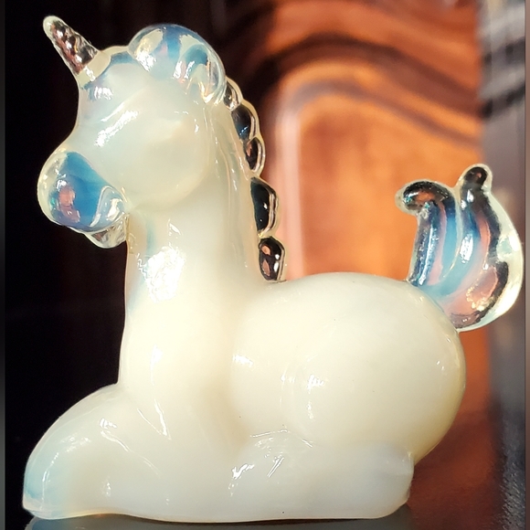 Vntg Boyd Light Yellow Slag Glass Little Lucky the Unicorn 🦄 - Picture 1 of 10
